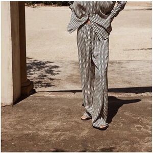 DISSH Geo Drawstring Pants Cream/Black Size 4 Pull On